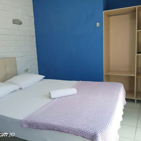 Laguna Hotel منزل للإقامة إزمير